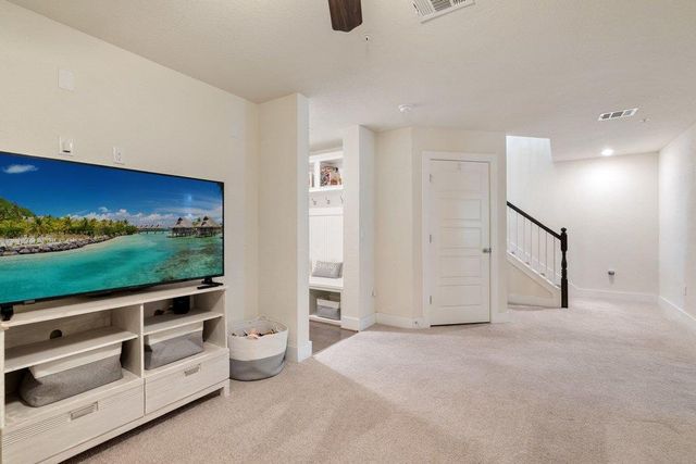 7409 Merrick LN 40, Austin, TX 78745