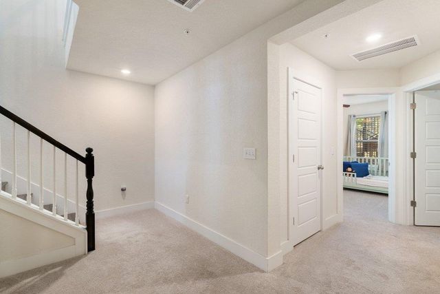 7409 Merrick LN 40, Austin, TX 78745