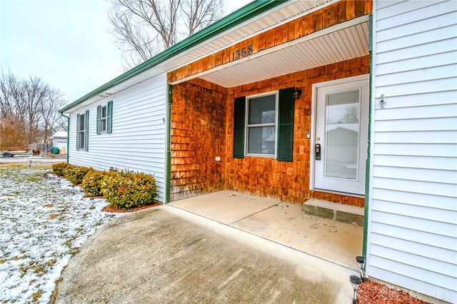 1368 Beach Drive, Medway, OH 45341
