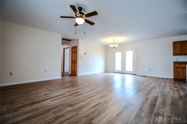 1368 Beach Drive, Medway, OH 45341