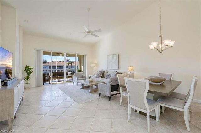 3057 Driftwood WAY # 4004, Naples, FL 34109