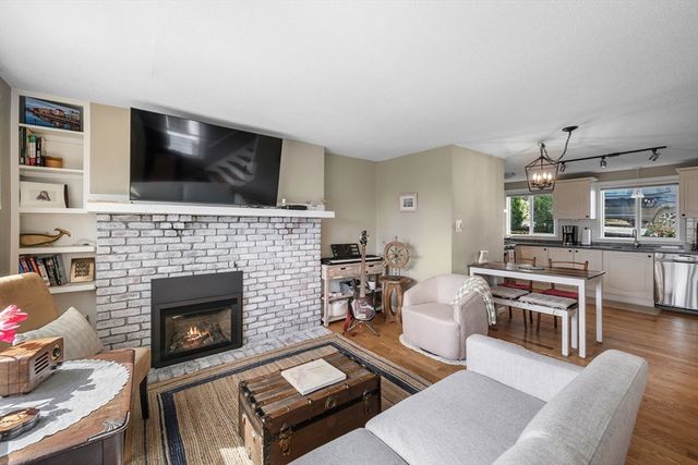 6 Prospect Ct 6, Marblehead, MA 01945