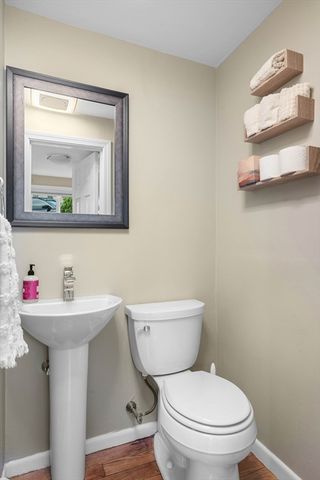 6 Prospect Ct 6, Marblehead, MA 01945