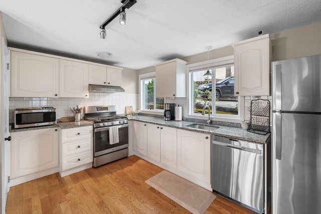 6 Prospect Ct 6, Marblehead, MA 01945