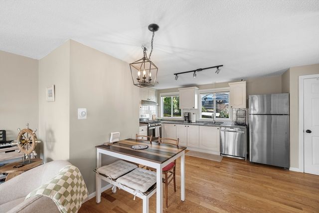 6 Prospect Ct 6, Marblehead, MA 01945