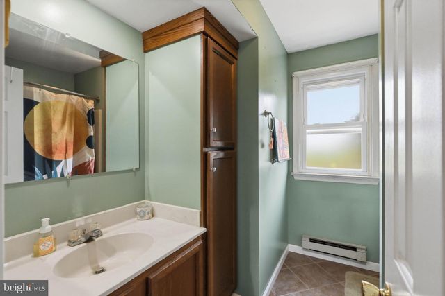49 HILLDALE DR, Ephrata, PA 17522
