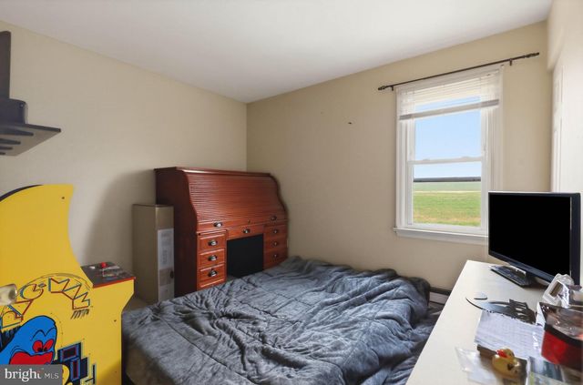 49 HILLDALE DR, Ephrata, PA 17522