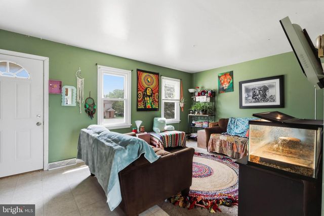 49 HILLDALE DR, Ephrata, PA 17522