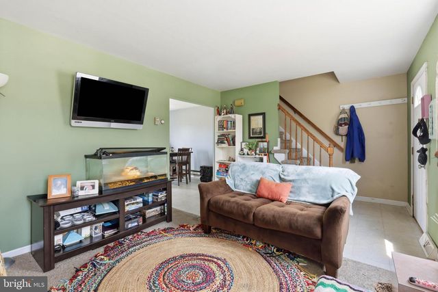 49 HILLDALE DR, Ephrata, PA 17522