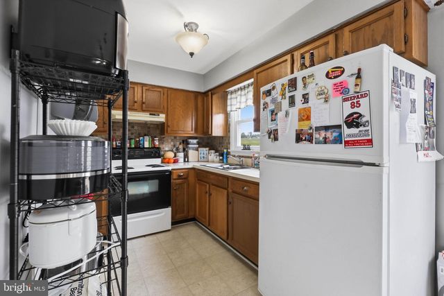 49 HILLDALE DR, Ephrata, PA 17522