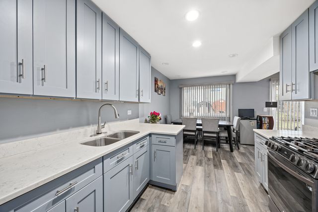 1823 Whaler Lane, Hanover Park, IL 60133