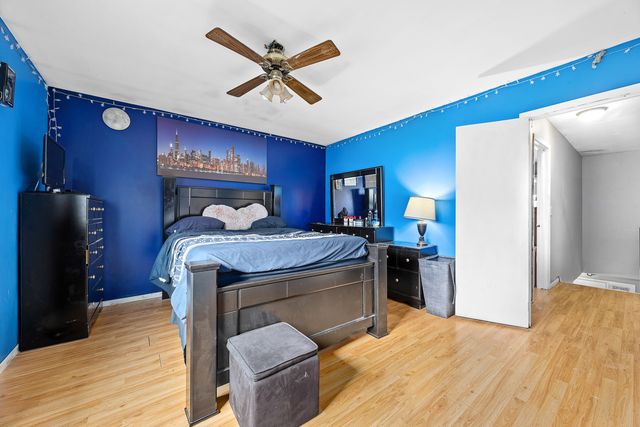 1823 Whaler Lane, Hanover Park, IL 60133