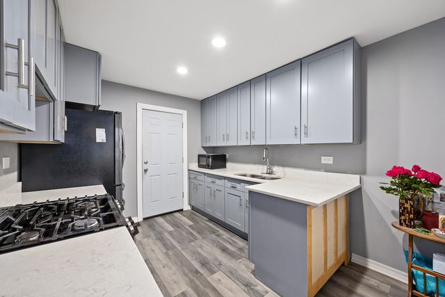 1823 Whaler Lane, Hanover Park, IL 60133