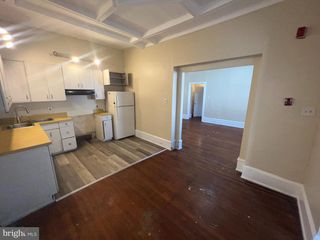 5701 W GIRARD AVE, Philadelphia, PA 19131