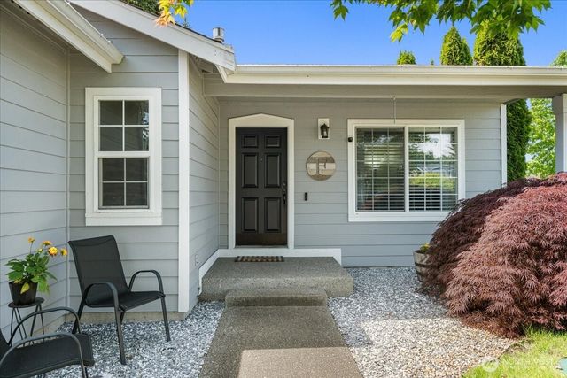 18402 39th Avenue E, Tacoma, WA 98446