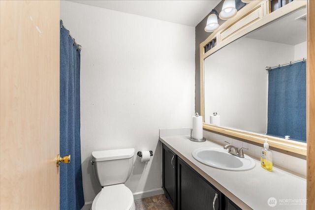 18402 39th Avenue E, Tacoma, WA 98446