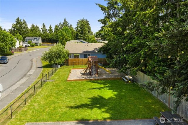 18402 39th Avenue E, Tacoma, WA 98446
