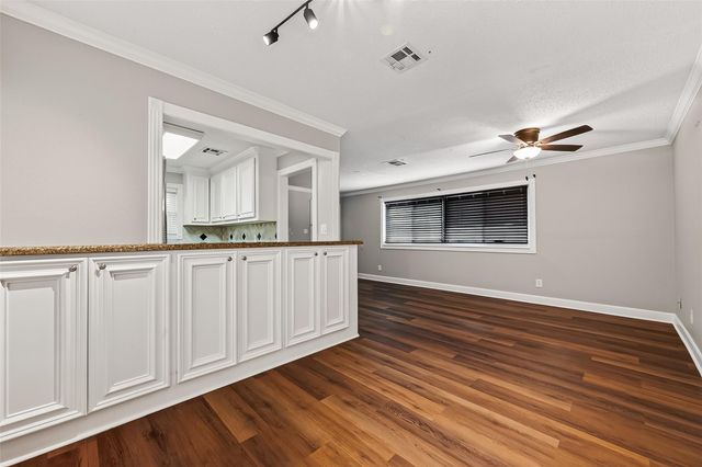 4727 Merwin Street A, Houston, TX 77027