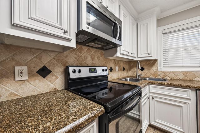4727 Merwin Street A, Houston, TX 77027