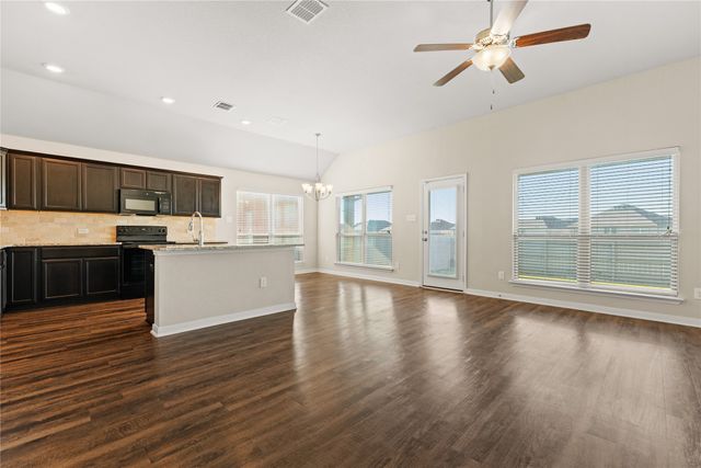 4124 Riata Ranch Road, Waco, TX 76705