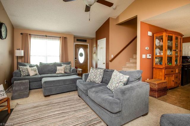 3693 Courtland Circle, Thomasville, NC 27360