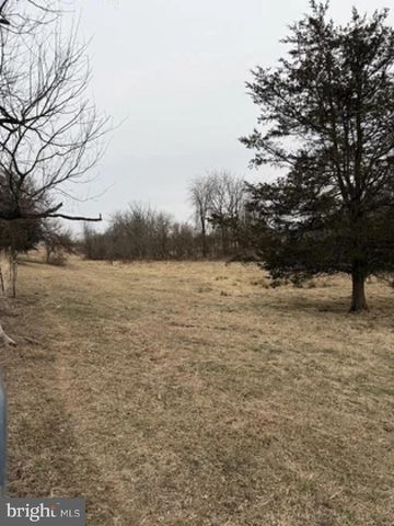 125 HANNA RD, Newburg, PA 17240