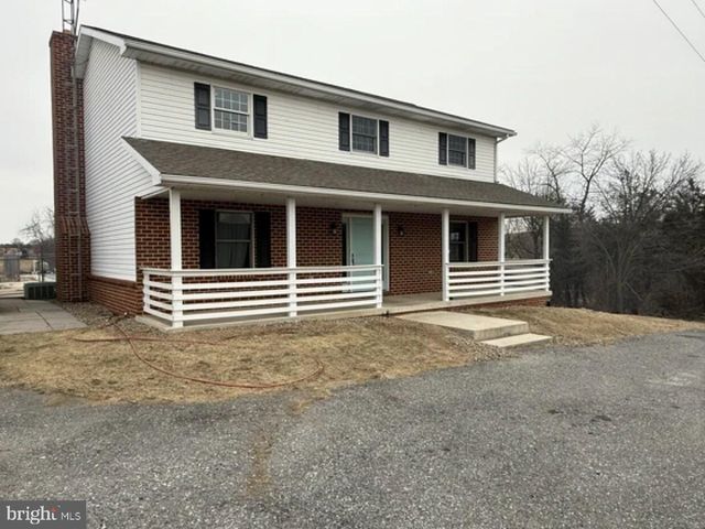 125 HANNA RD, Newburg, PA 17240
