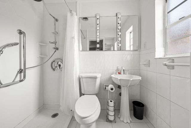 1918 N 39th Avenue, Hollywood, FL 33021