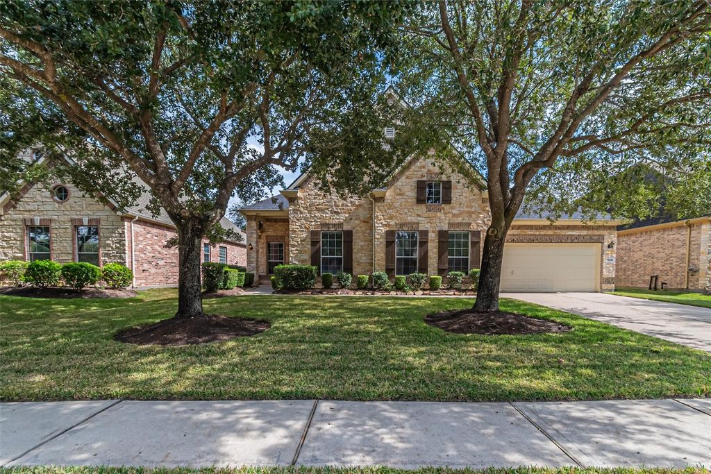 9242 E Canyon Lake Springs Drive, Cypress, TX 77433