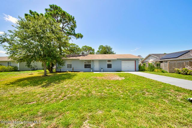 206 San Luis Street SW, Palm Bay, FL 32908