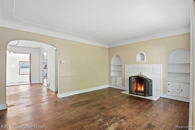75 Preston Avenue, Waterford, MI 48328