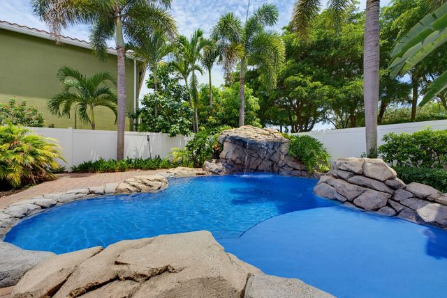6326 C Durham Drive, Lake Worth, FL 33467