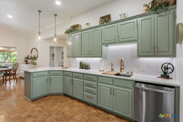 1214 Indian Trail, Salado, TX 76571