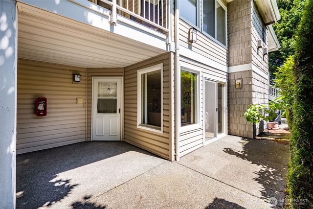 11130 SE 208th Street #A103, Kent, WA 98031