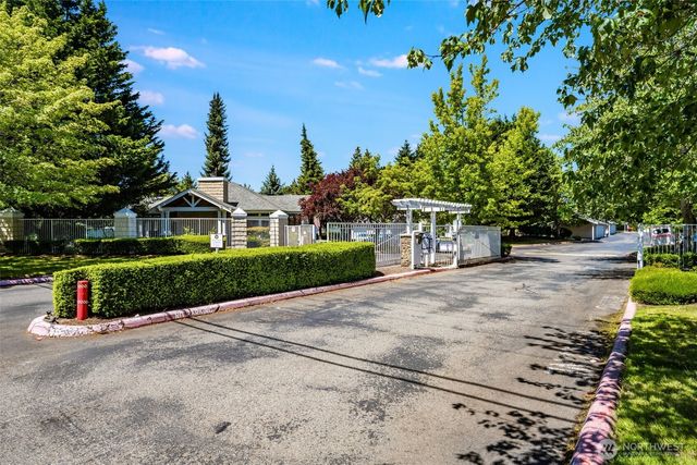 11130 SE 208th Street #A103, Kent, WA 98031
