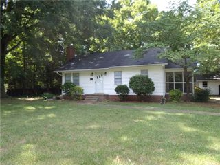 511 Cheeks Lane, Graham, NC 27253