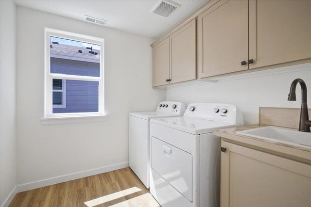 2392 N CLIVE Ln, Liberty Lake, WA 99019