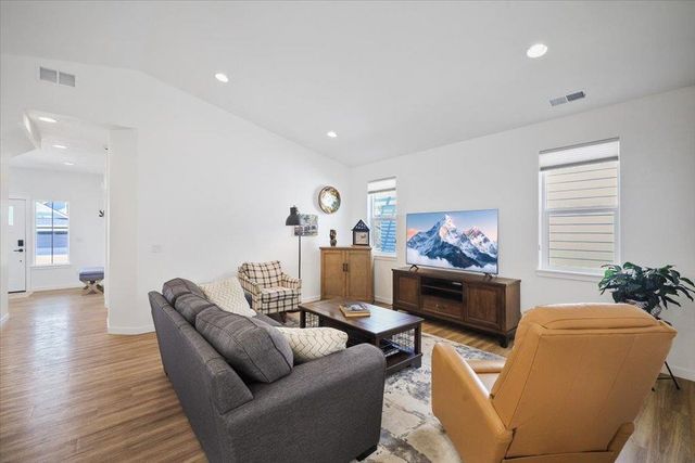 2392 N CLIVE Ln, Liberty Lake, WA 99019
