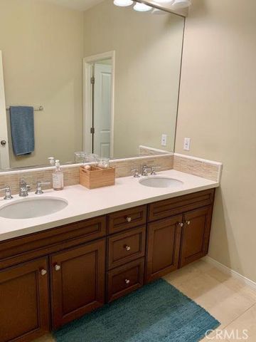 74 Nassau, Irvine, CA 92620