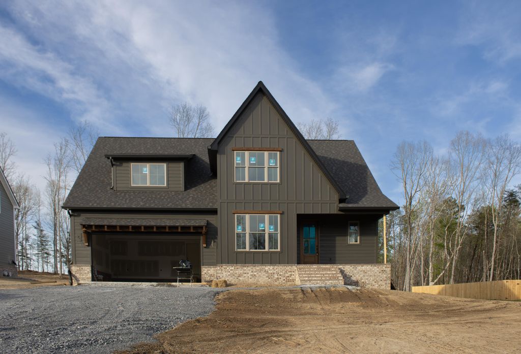 2593 Poe Road, Soddy Daisy, TN 37379