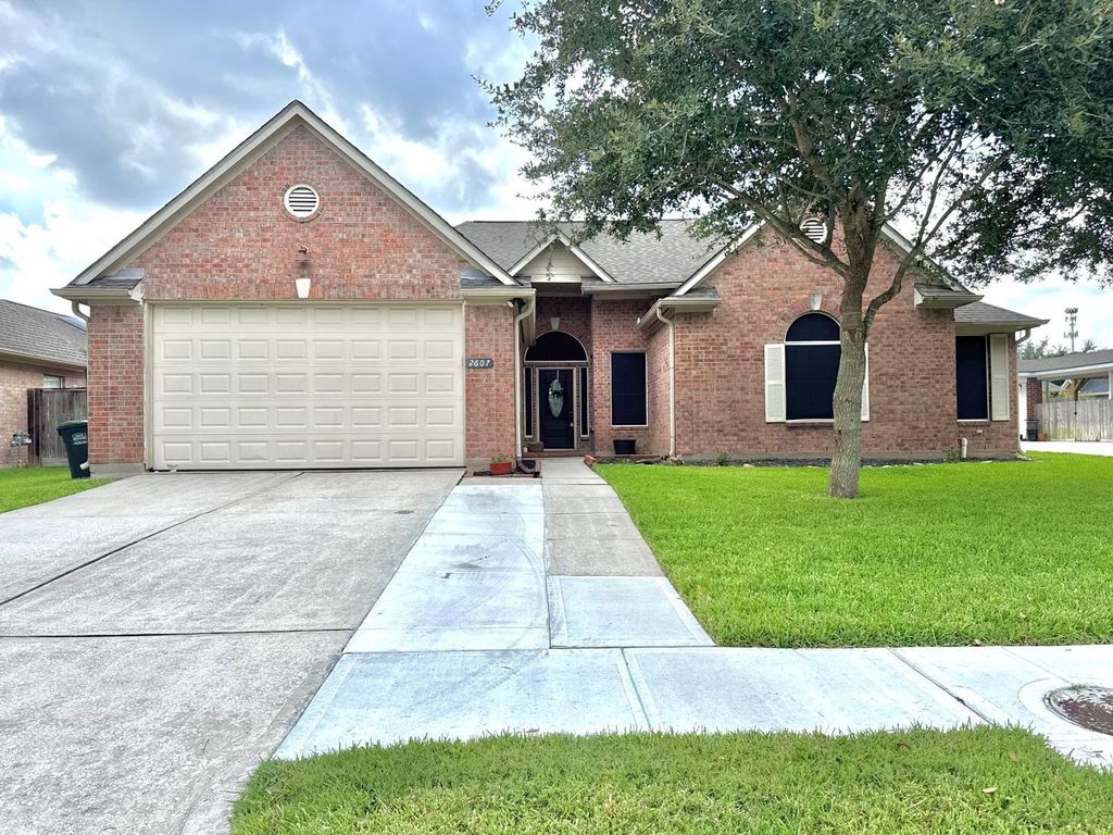 2607 Evergreen Drive, Pearland, TX 77581