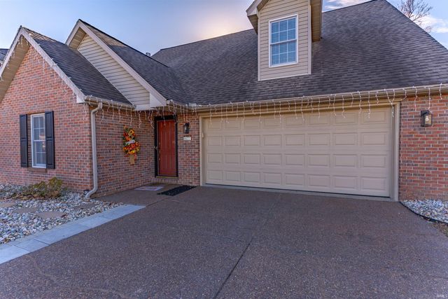 8177 Cobblestone Court, Newburgh, IN 47630