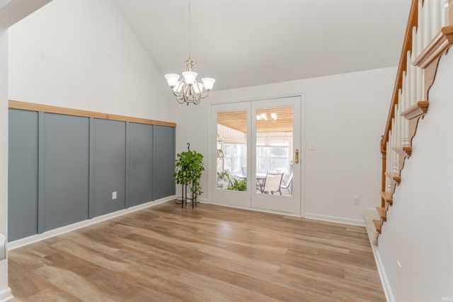 8177 Cobblestone Court, Newburgh, IN 47630