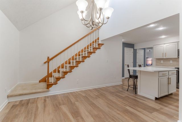 8177 Cobblestone Court, Newburgh, IN 47630