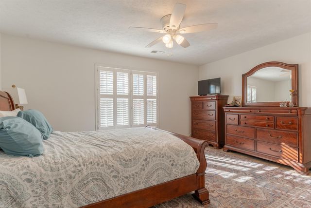 8177 Cobblestone Court, Newburgh, IN 47630