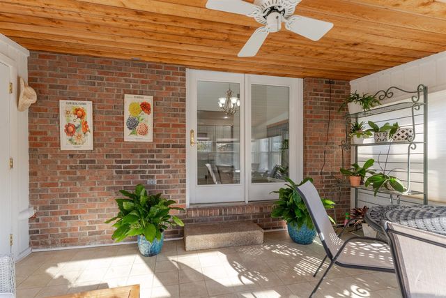 8177 Cobblestone Court, Newburgh, IN 47630