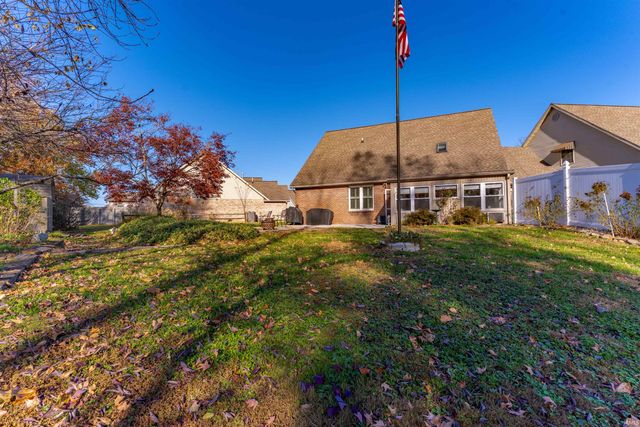 8177 Cobblestone Court, Newburgh, IN 47630