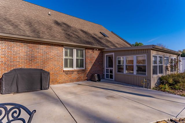 8177 Cobblestone Court, Newburgh, IN 47630