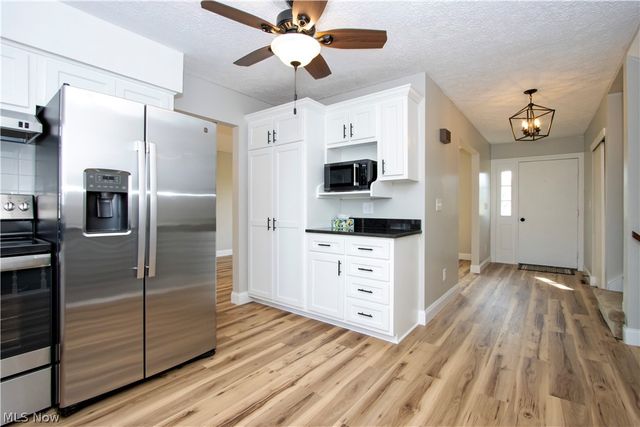 456 Township Road 700, Polk, OH 44866