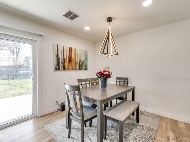 3431 S 116th Place, Tulsa, OK 74146